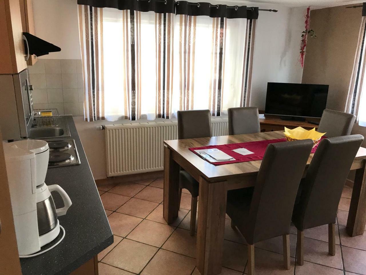Gaestehaus Am Bach 鲁斯特 外观 照片